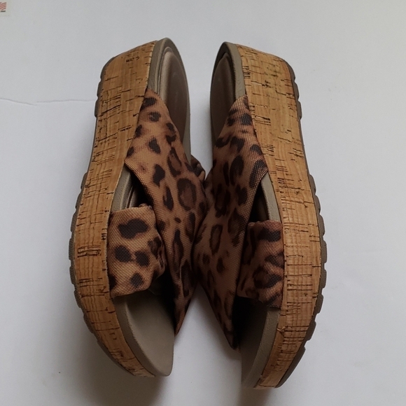 Rockport Land Blvd Animal Print Criss Cross Strap Sandals Sz 5.5 - Picture 4 of 7